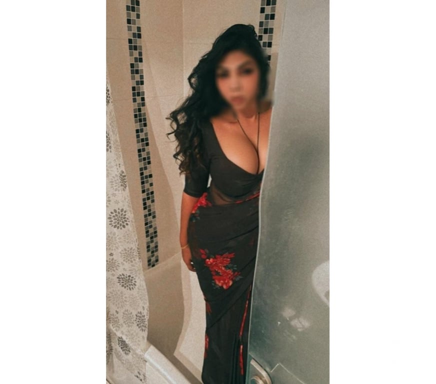 Escorts Cardiff Cardiff City Centre - Cardiff - Photos for ANISHA SOUTH INDIAN TAMIL STUNNING GIRL NEW IN CARDIFF