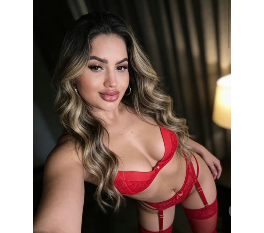 Escorts West Yorkshire Wakefield - Photos for Top-Milf blonde in you’re town100% genuine pictures