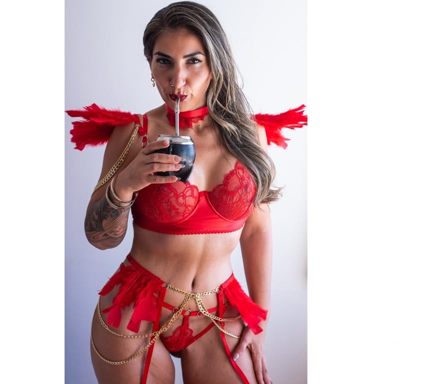 Escorts West London West Kensington Station - West London - Photos for Spectacular, authentic, and bold Argentina