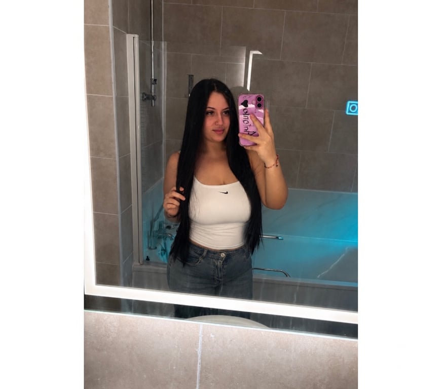 Escorts East London Plaistow - East London - Photos for NEW Dior party girl in your town💋