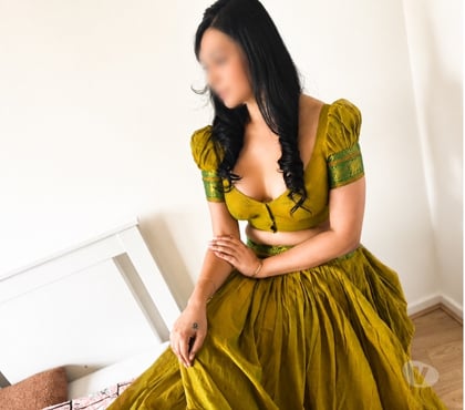 Escort Luton Town Centre Luton - Photos for Indian Tamil girl in Luton 🇮🇳