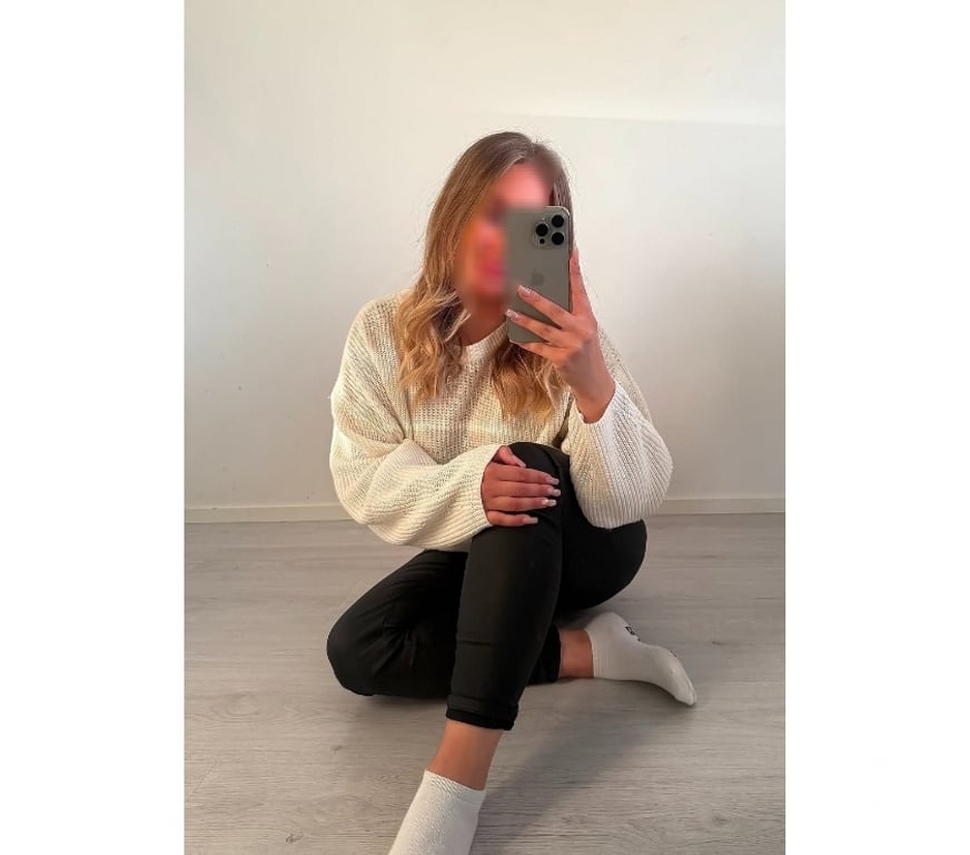 Escorts West London Maida Vale - West London - Photos for NEW in Town!✨️ Passionate Girl with curves🍑