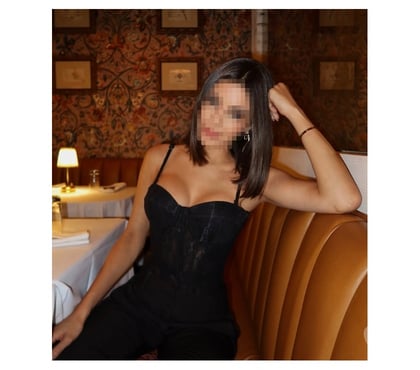 English Escorts Maida Vale West London - Photos for NEW IN TOWN! ✨️CHARMING & STUNNING🔥