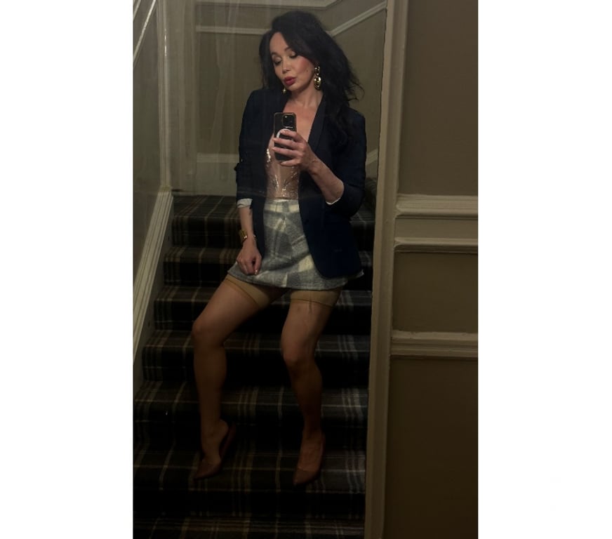 Trans Escorts Glasgow Glasgow City Centre - Glasgow - Photos for 🌙🟨🟪ALLURING ADORA TS MILF 👉🟪🟨