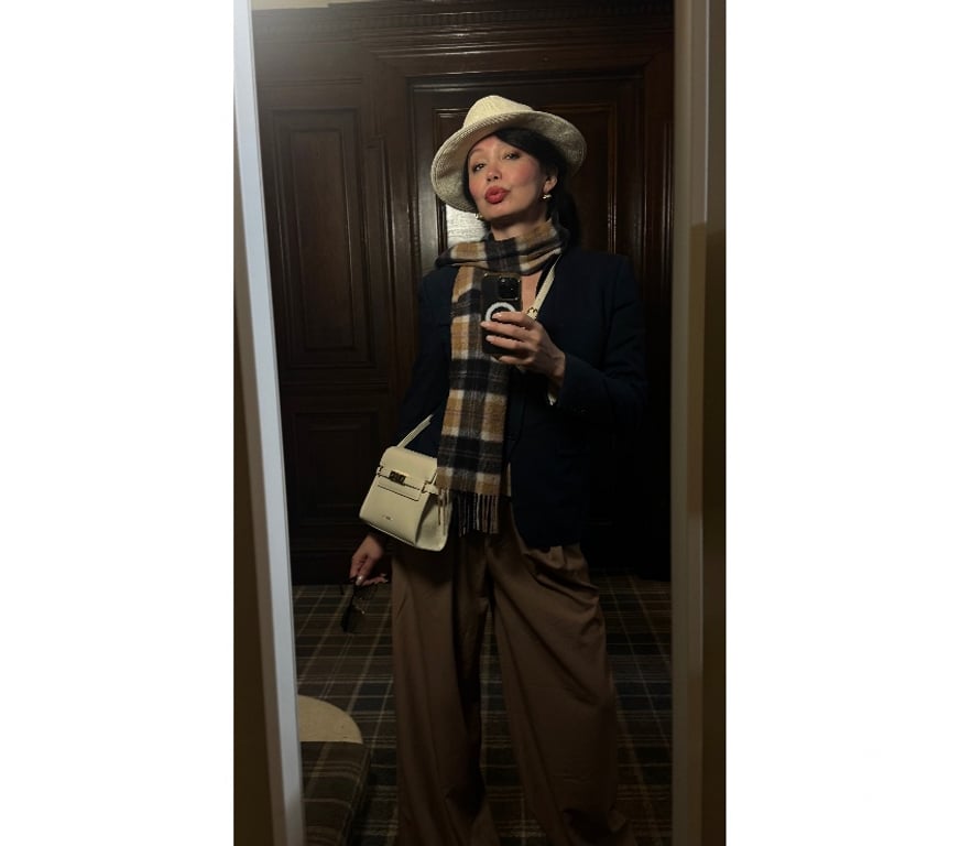 Trans Escorts Glasgow Glasgow City Centre - Glasgow - Photos for 🌙🟨🟪ALLURING ADORA TS MILF 👉🟪🟨