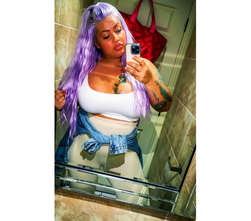 Escorts Suffolk Ipswich - Photos for Magiclondon69 Busty Milf this week only 💜🤩💜