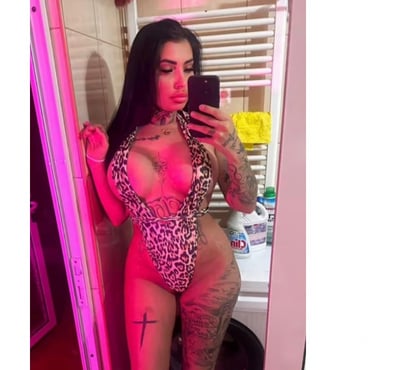 Escort Dudley Town Centre Dudley - Photos for 🍭🍡Sexy brunette💥 best service🔥party girl🥂