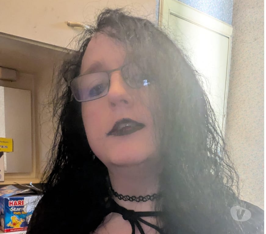 Trans Escorts Glasgow Carmyle - Glasgow - Photos for Cute LOCAL subby TG Goth Girlfriend in Glasgow