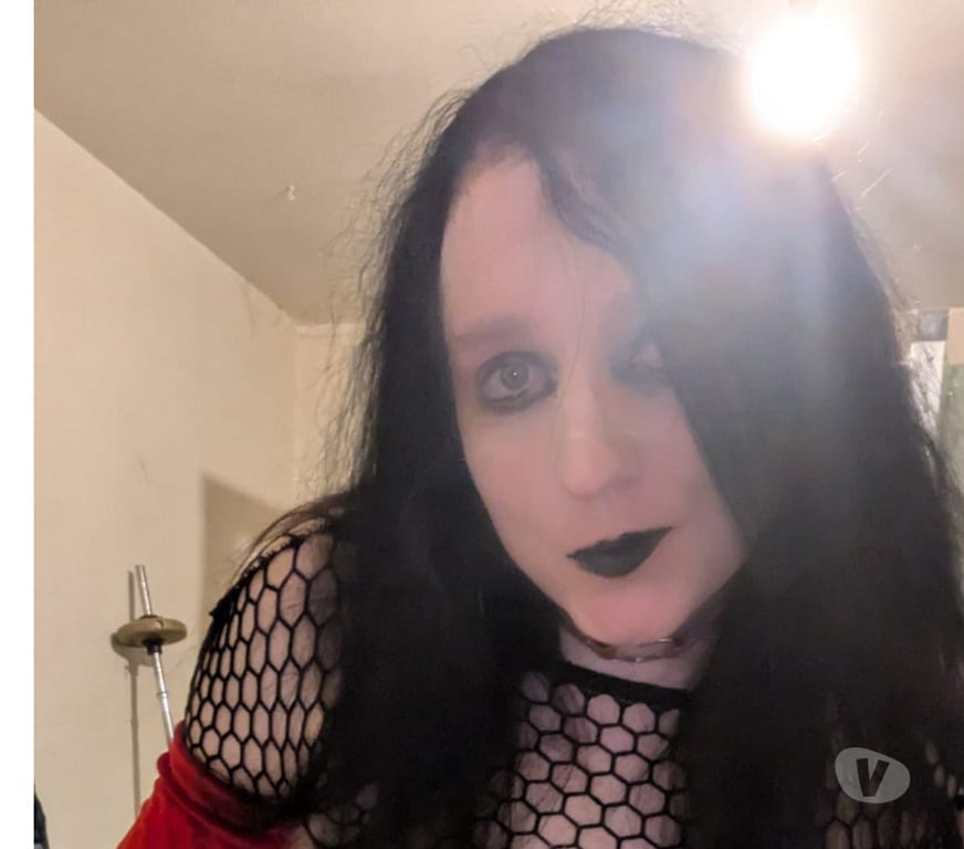 Trans Escorts Glasgow Glasgow East Investment Park - Glasgow - Photos for Cute subby Trans Goth Girlfriend in Glasgow