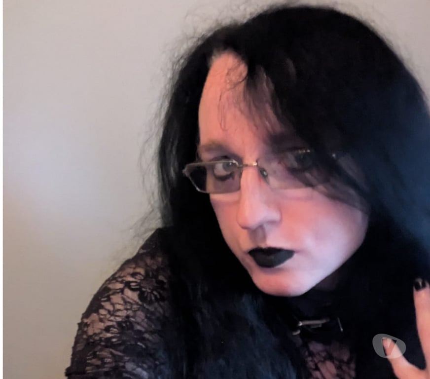 Trans Escorts Glasgow Carmyle - Glasgow - Photos for Cute LOCAL subby TG Goth Girlfriend in Glasgow