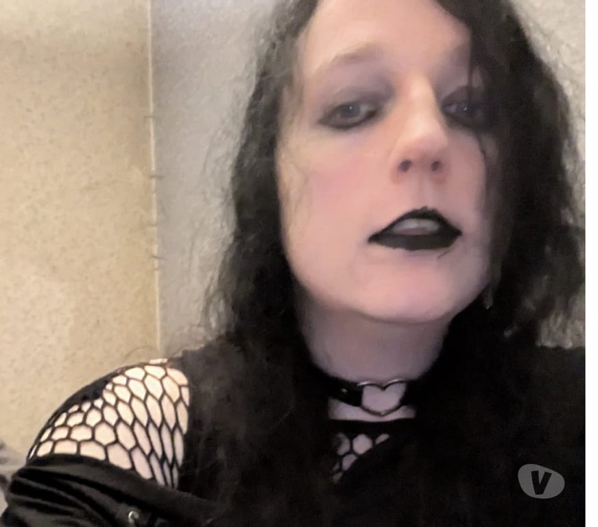 Trans Escorts Glasgow Glasgow East Investment Park - Glasgow - Photos for Cute subby Trans Goth Girlfriend in Glasgow