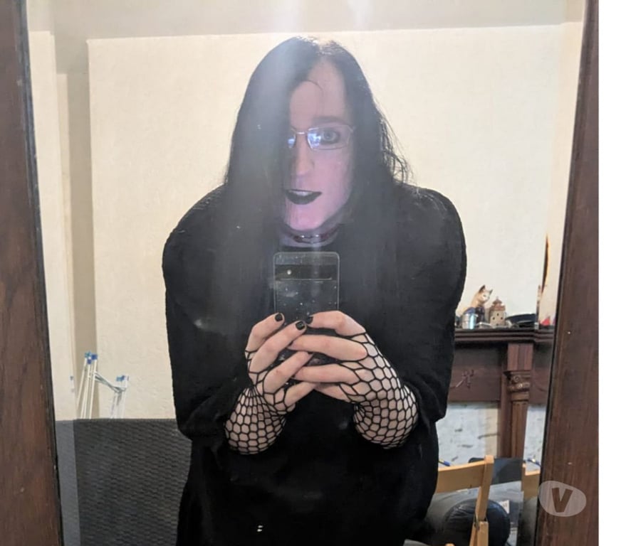 Trans Escorts Glasgow Glasgow East Investment Park - Glasgow - Photos for Cute subby Trans Goth Girlfriend in Glasgow