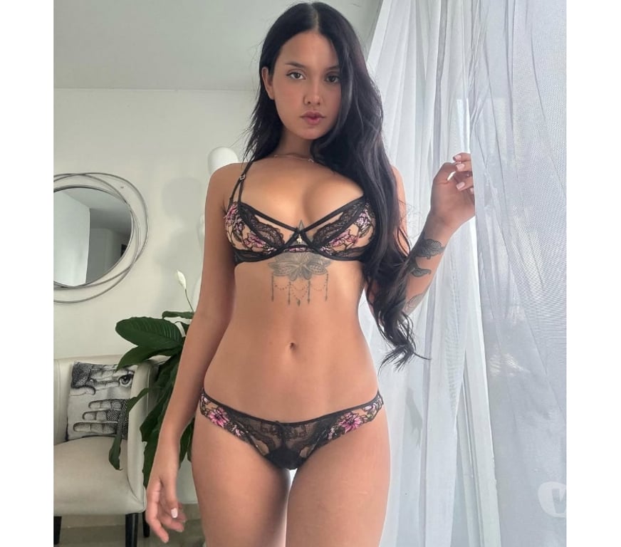 Escorts Peterborough Peterborough City Centre - Peterborough - Photos for Victoria - Grace, Beauty & Mystery ✨