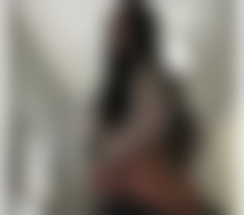 Escorts West Midlands Solihull - Photos for Hello I am Chantelle I am Colombian and I am 27 years old