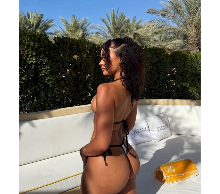 Escorts North West London Willesden Green Station - North West London - Photos for CURLY-HAIRED, ATTRACTIVE, CHARMING AND IRRESISTIBLE 🔥💋