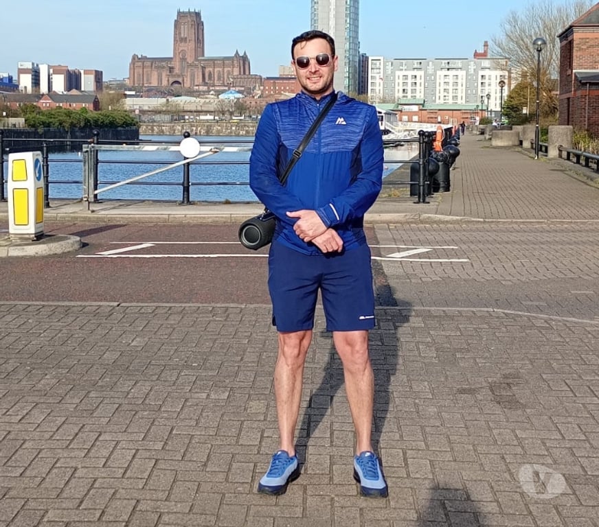  Gay massage Merseyside Liverpool - Photos for Fit lad 9 in peachy behind