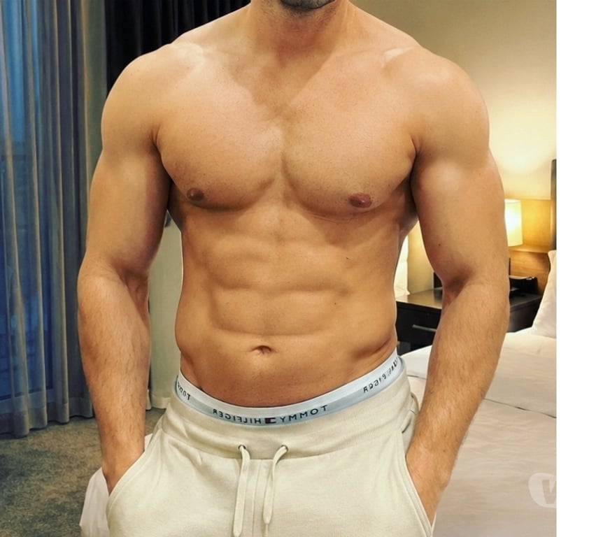 Escorts Central London London Bridge Station - Central London - Photos for Male Companion for Social Events & Nights Out