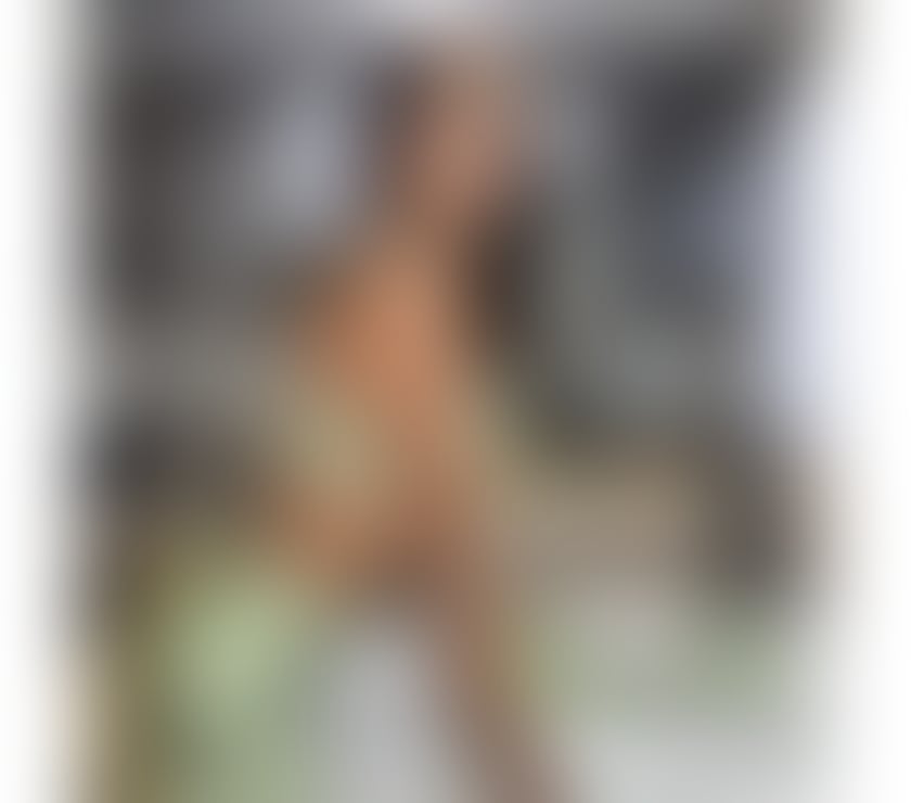 Escorts West London Acton - West London - Photos for Brazilian Brunette 😍 Hot ass🙈
