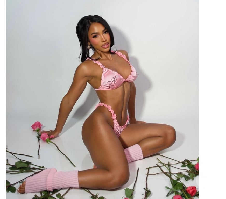 Escorts Oxfordshire Oxford - Photos for Brunette fitness Brazilian first time in town now