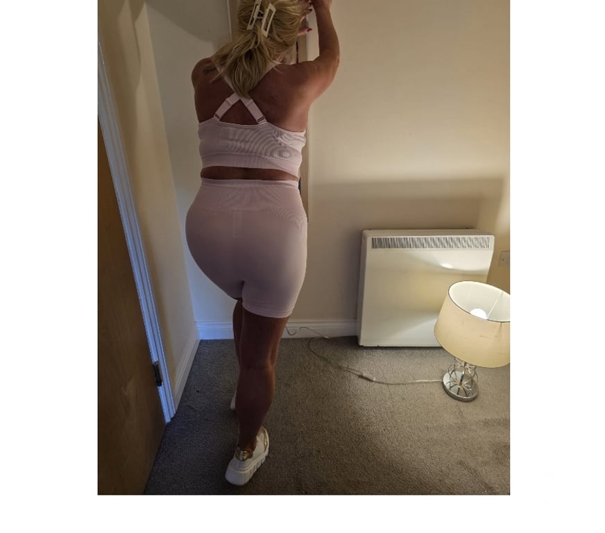 Escorts Peterborough Hampton - Peterborough - Photos for HOT MILF NEW IN TOWN SEXY BLONDIE