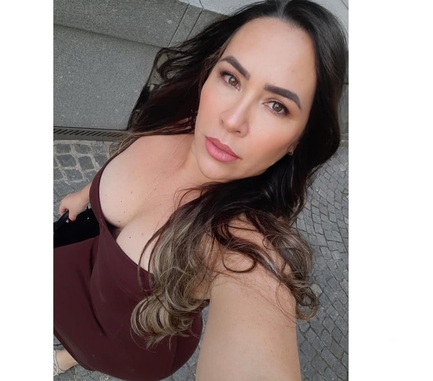 Escorts Surrey Epsom and Ewell - Photos for Angel party girl back in town 🥂🎉🇧🇷❤️