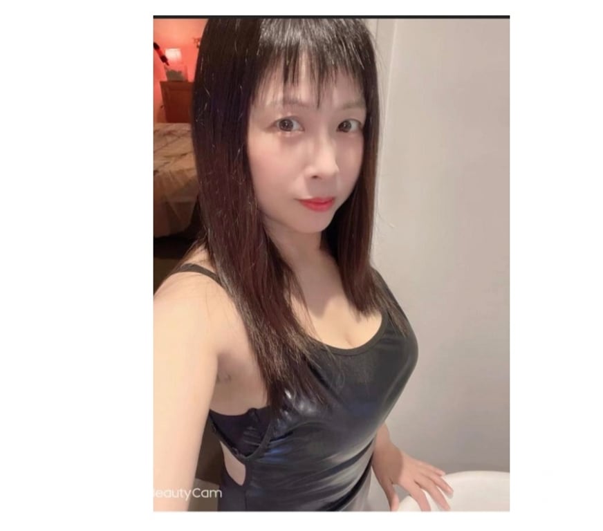 Escorts South West London Streatham - South West London - Photos for I am BettyLa from Hong Kong.i the best massage