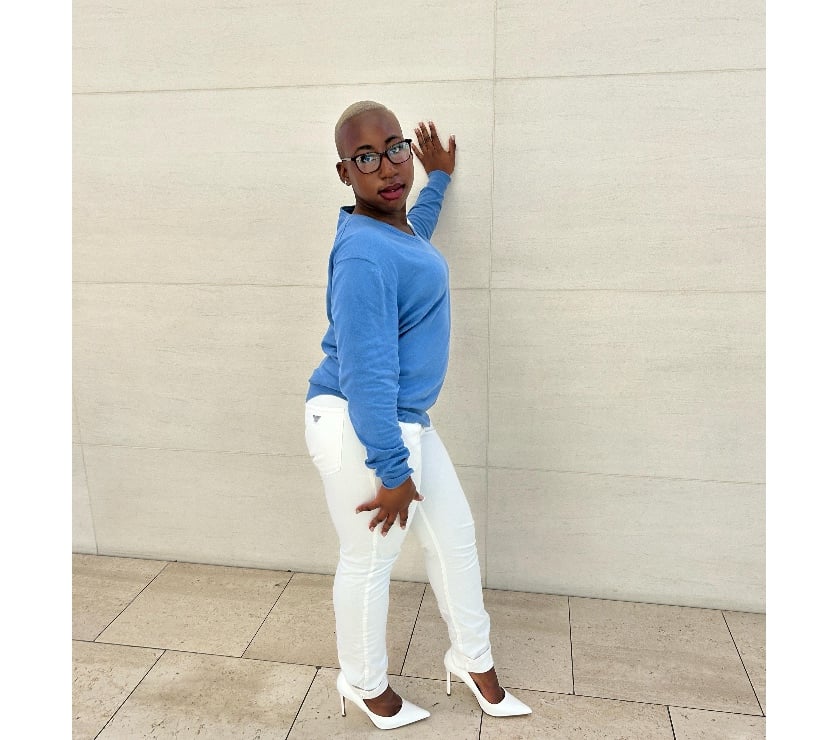 YOUNG THICK EBONY GIRL PSE