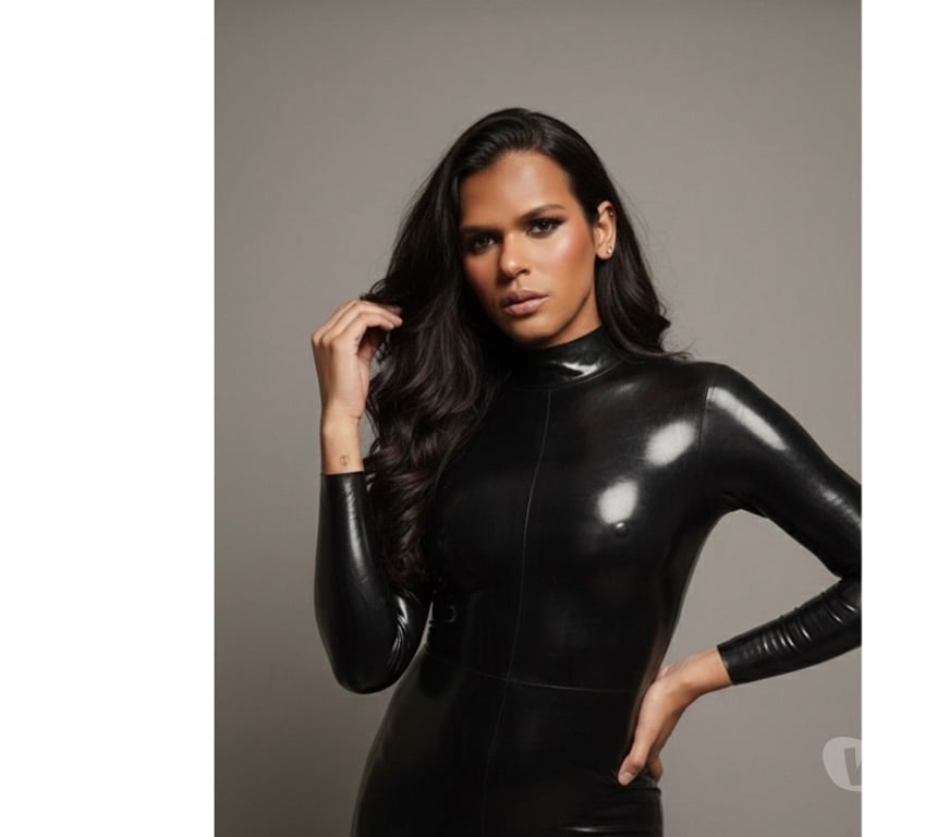 Escorts Essex Harlow - Photos for Dominatrix Perola Hot Party