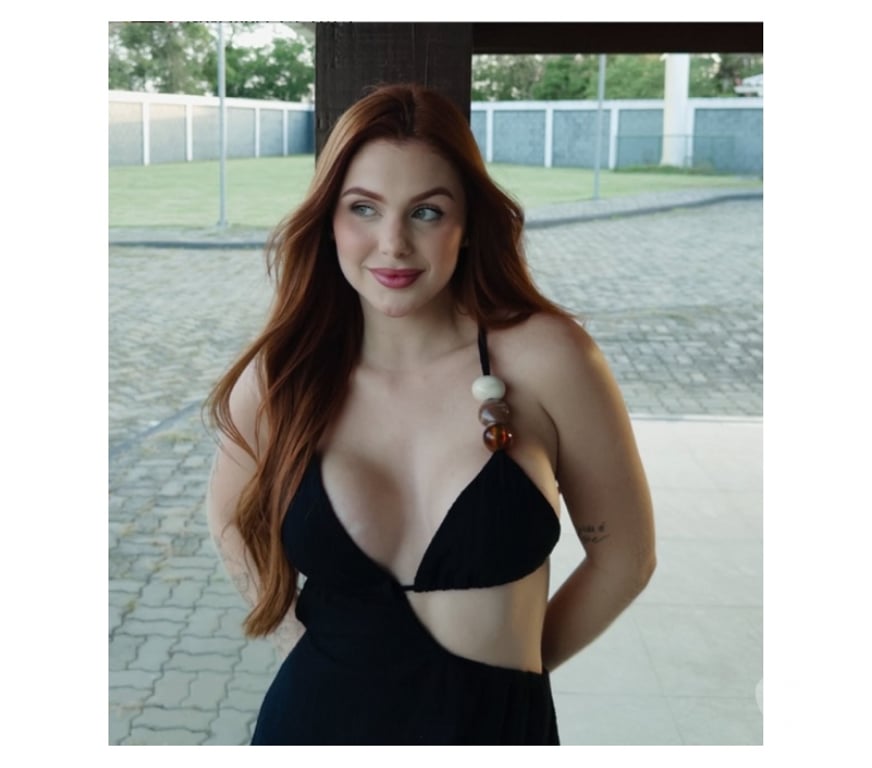 Escorts East London All Saints - DLR Station - East London - Photos for 🔥LOOK CLOSER, YOU Might SEE MORE THAN YOU EXPECT