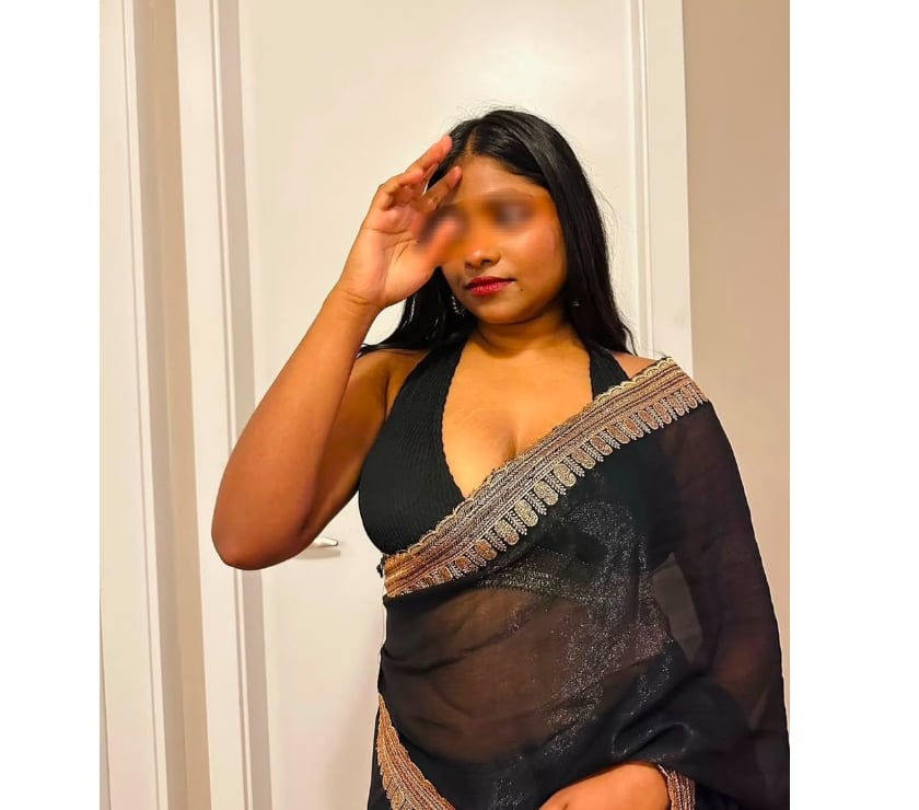 Escorts Hayes Hillingdon - Photos for South indian Charu New to Town 🔥