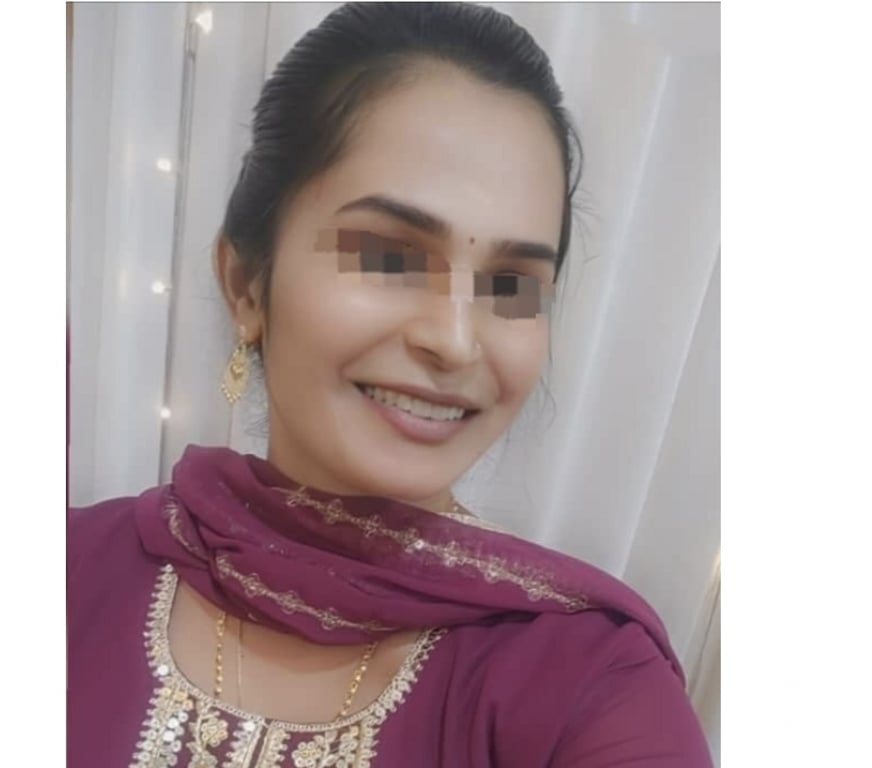 Escorts Nottinghamshire Nottingham - Photos for Hema sree south indian Tami Girl (WhatsApp)