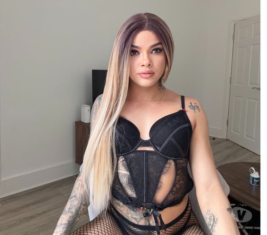 Escorts Greater Manchester Bolton - Photos for I'm a beautiful girl. Female TS curves