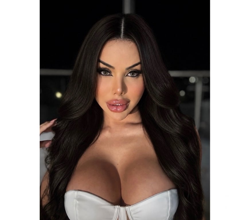 Escorts East London Little Ilford - East London - Photos for SEDUCTIVE, CHARMING AND HOT BRUNETTE 🔥💋