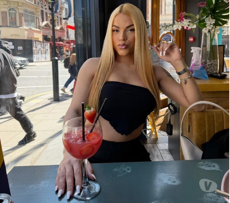 Trans Escorts North London Enfield - Photos for FLORYBELLAA 🔥 SEXY HORNY TS 🌶️😈