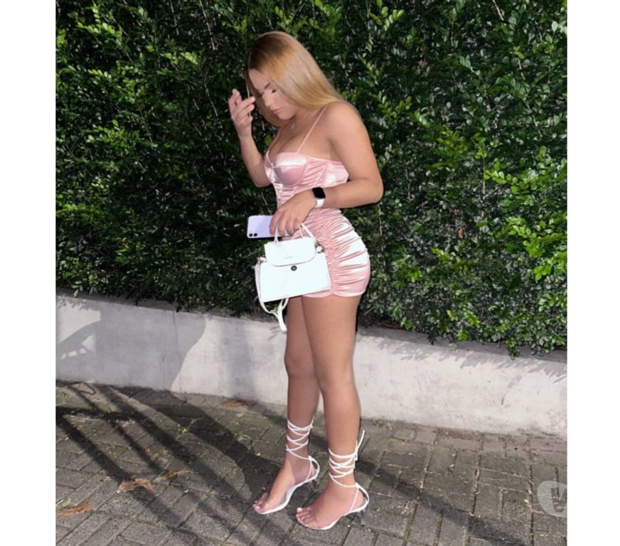 Trans Escorts North London Enfield - Photos for FLORYBELLAA 🔥 SEXY HORNY TS 🌶️😈