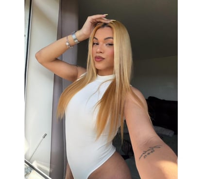 Trans Escorts Enfield Town Centre Enfield - Photos for FLORYBELLAA 🔥 SEXY HORNY TS 🌶️😈
