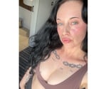 Aussie babe on tour
