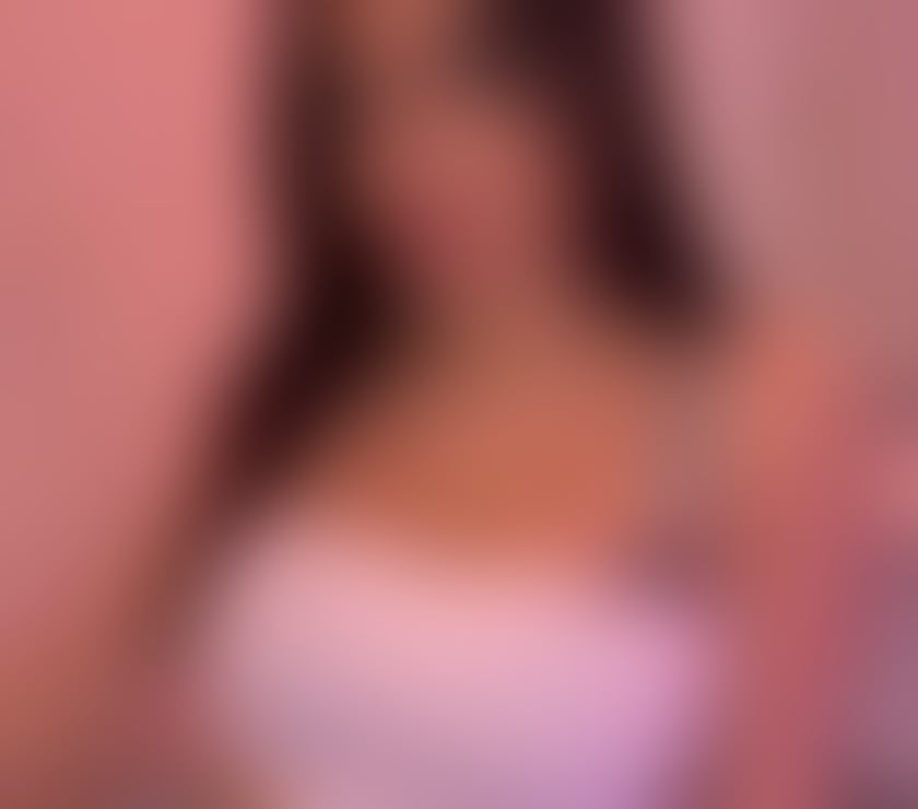 Escort Canary Wharf East London - Photos for ALESSIA Naughty Party Girl Best BJ ever in London