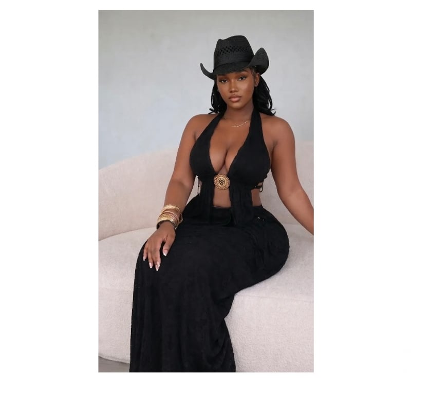 Escorts Barking and Dagenham Dagenham - Barking and Dagenham - Photos for Karine your Latin Bombon is here. Best owo all servic.