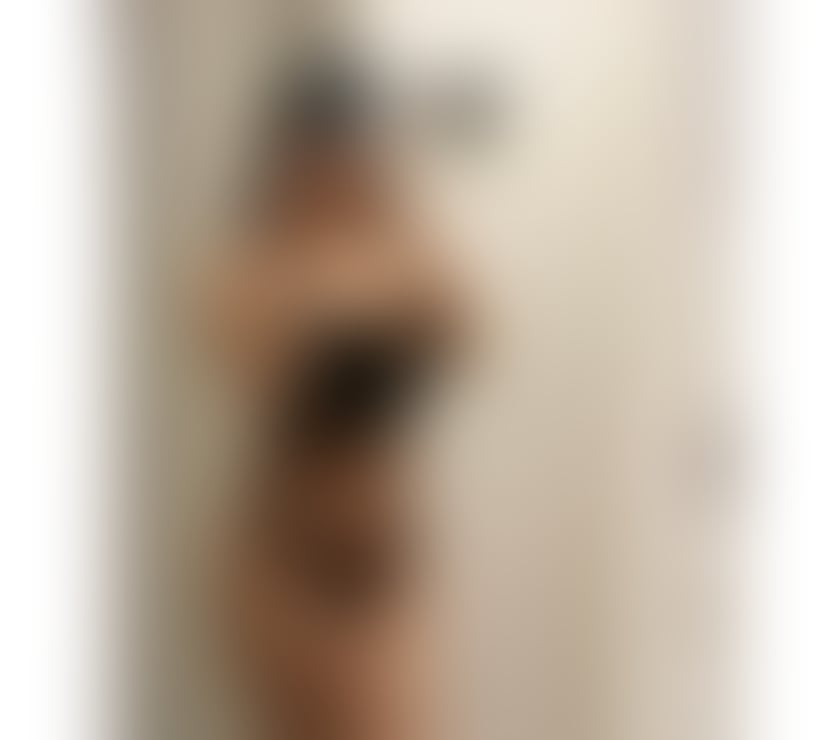  Escorts & Erotic Massage Cardiff City Centre Cardiff - Photos for Rayssa slim brunnete girl best service new in town