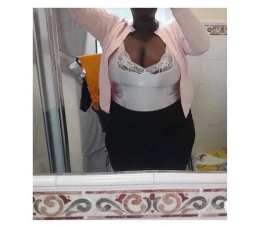 Escorts North West London Camden - Photos for Curvy Indian 💕 SLOPPY OWO OBSESSED 🫦💦