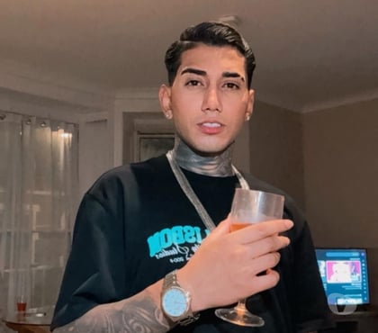 Gay escorts Sheffield City Centre Sheffield - Photos for Arthur Castro Dot