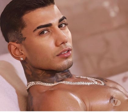 Gay escorts Manchester City Centre Manchester - Photos for Boy Brazilian Arthur castro