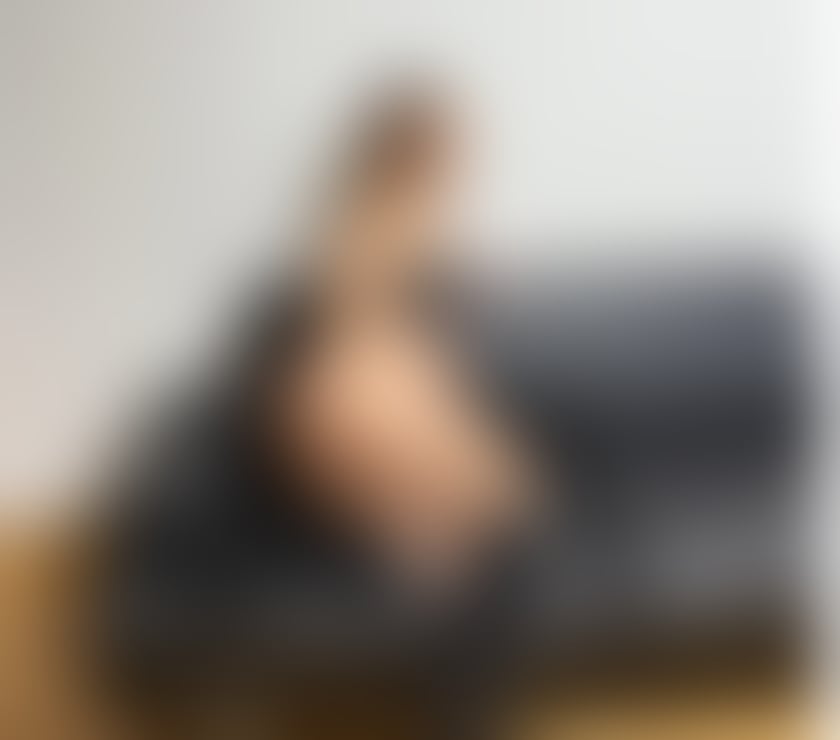 Escorts Merseyside Liverpool - Photos for friendly girl - real photos -soft lips & sweet vibe