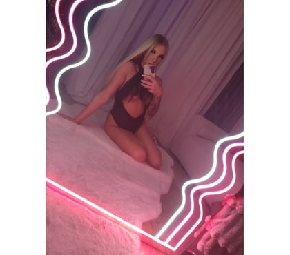  Escorts & Erotic Massage Nottingham City Centre Nottingham - Photos for Hot Blonde_Long_Legs