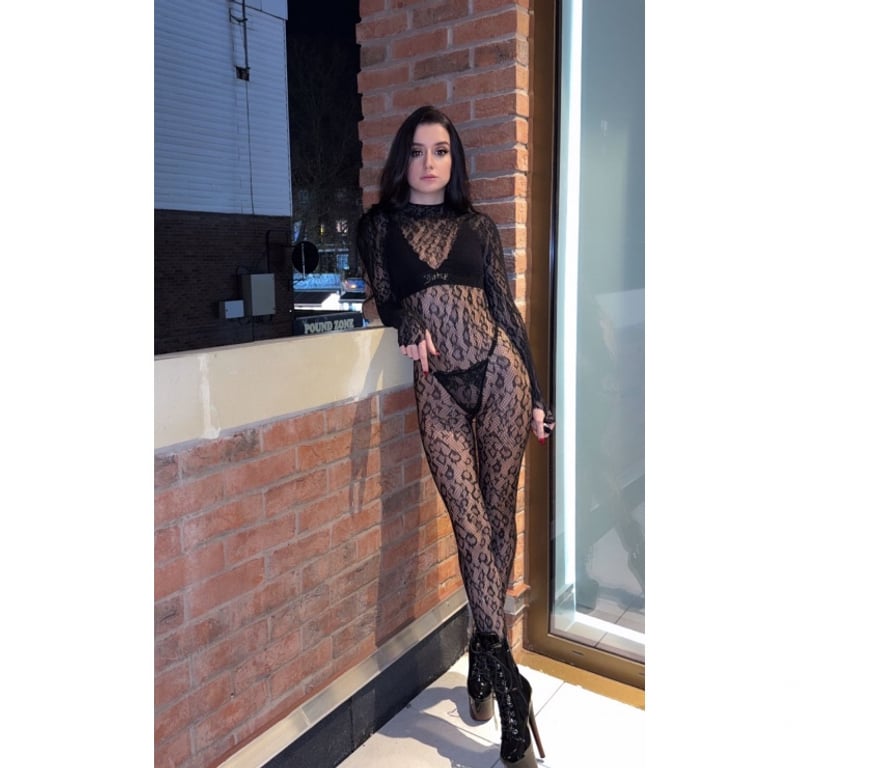 Escorts South West London Chelsea - South West London - Photos for 💎Mistress Lisa • Petite • Dominatrix 💎