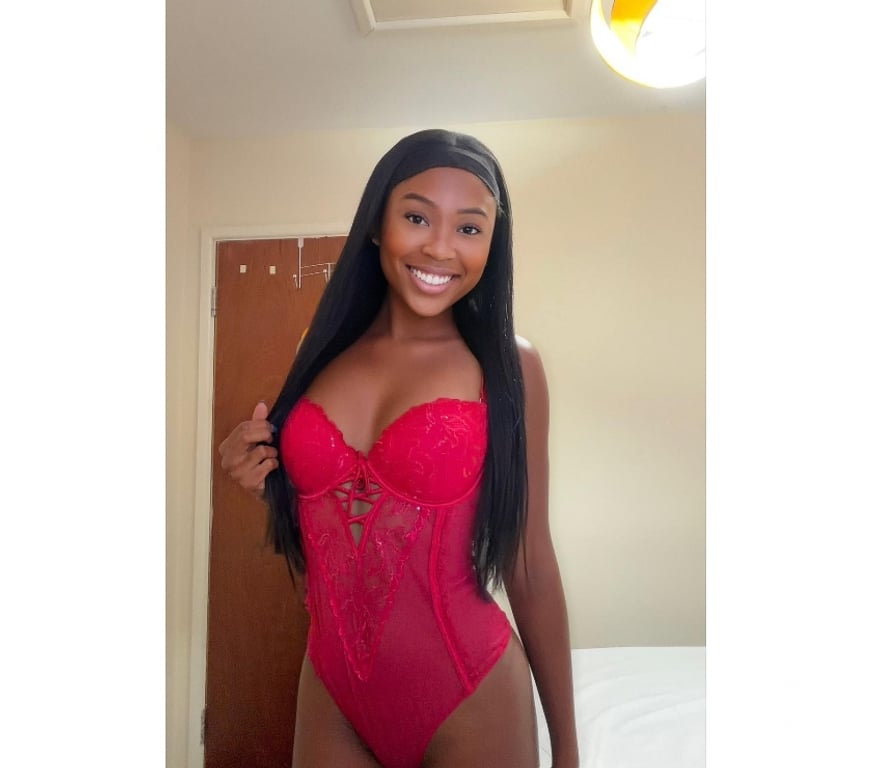 Escorts South Yorkshire Sheffield - Photos for Sara 😍 Hot girl Brazilian 🇧🇷🍫 NO rush