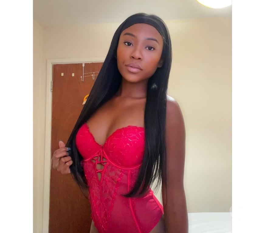 Escorts South Yorkshire Sheffield - Photos for Sara 😍 Hot girl Brazilian 🇧🇷🍫 NO rush