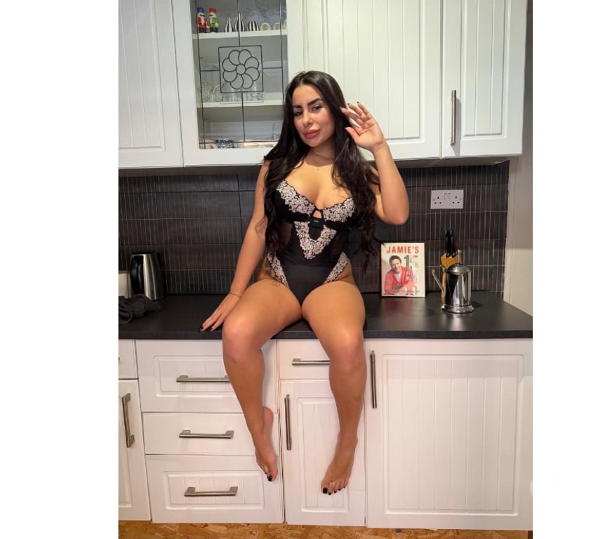 Escorts Peterborough Peterborough City Centre - Peterborough - Photos for Brazilian girl with big butt and breasts 🔥🇧🇷