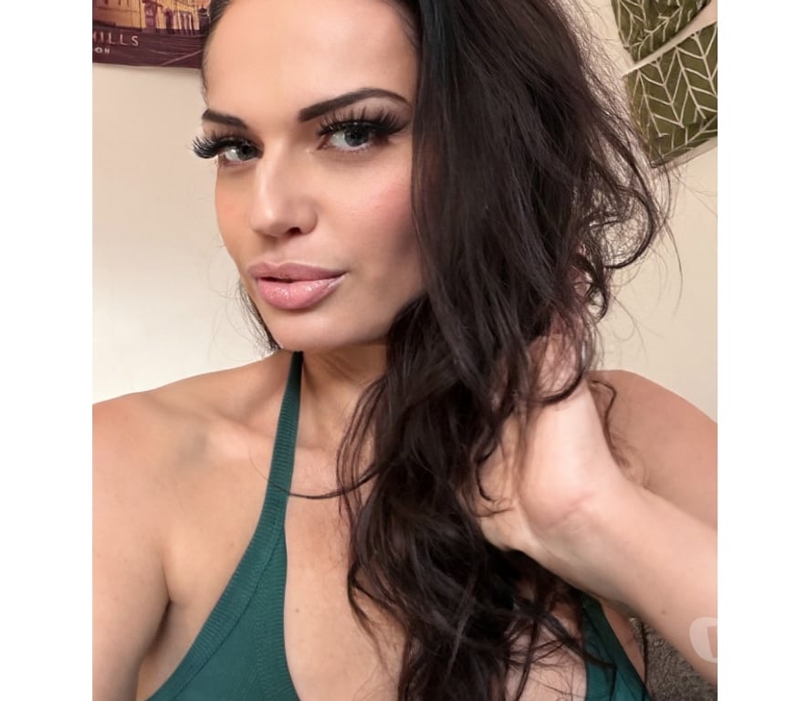 Escorts East London Walthamstow - East London - Photos for The perfect British and English MILF you’ve waited for!